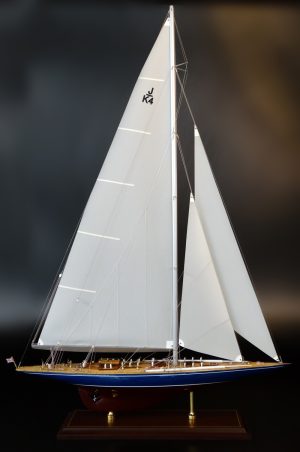 America's Cup Boats - - Endeavour I 1934 - Abordage