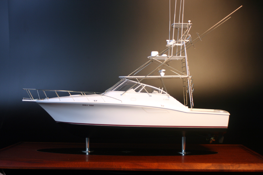 Custom Models - Cabo - Cabo 40 Express - Abordage