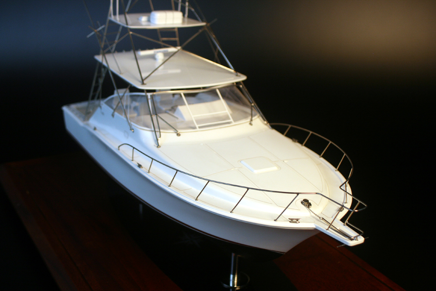 Custom Models - Cabo - Cabo 40 Express - Abordage