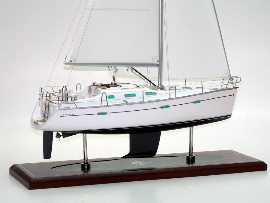 Custom Models - Beneteau - Beneteau 393 "Oasis" - Abordage