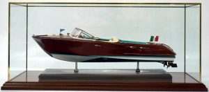 Display Cases - - ​Display case Acrylic with solid brass edge frame - Abordage