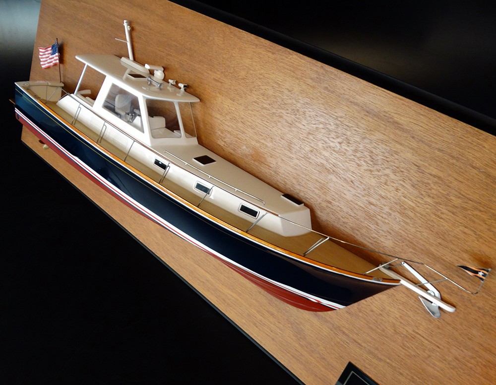 Custom Half Models - Grand Banks - Grand Banks Eastbay 43 HX - Abordage