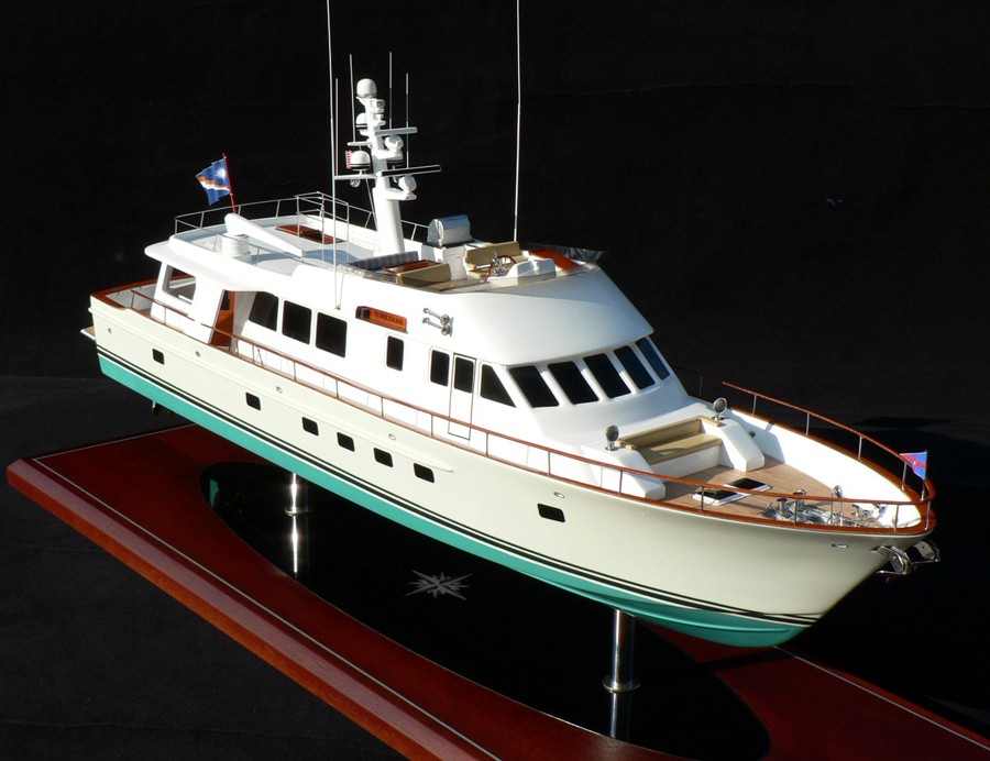 Custom Half Models - Hunt Design - Hunt 89 Motor Yacht Half Model - Abordage