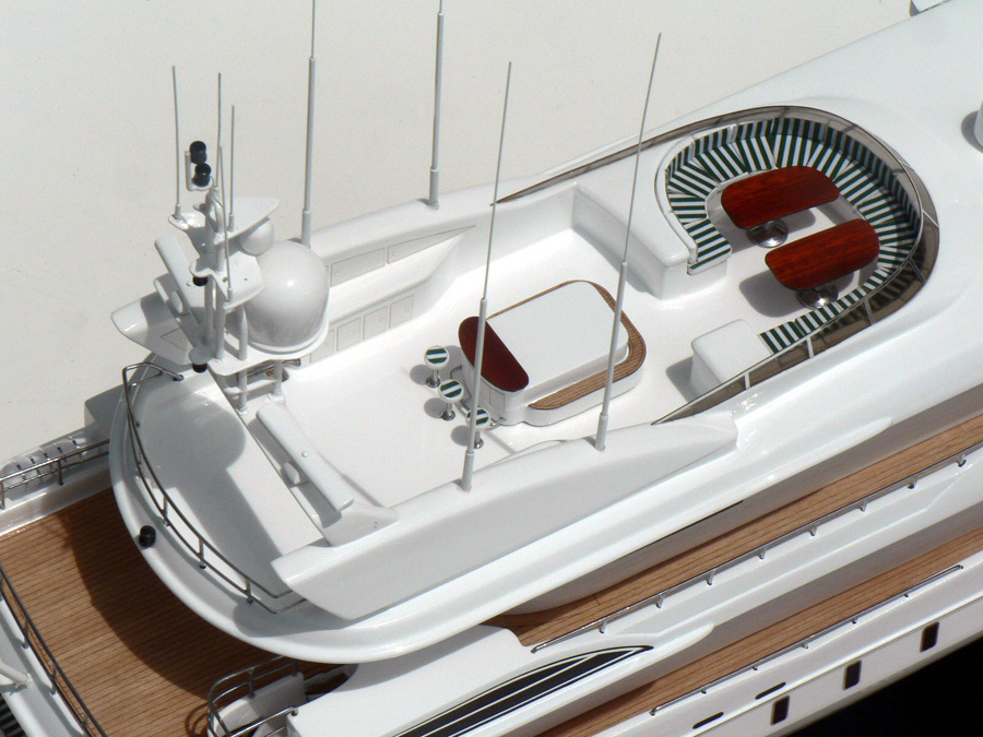 Custom Models - Broward - Broward 140 "Lady Kathryn III" - Abordage