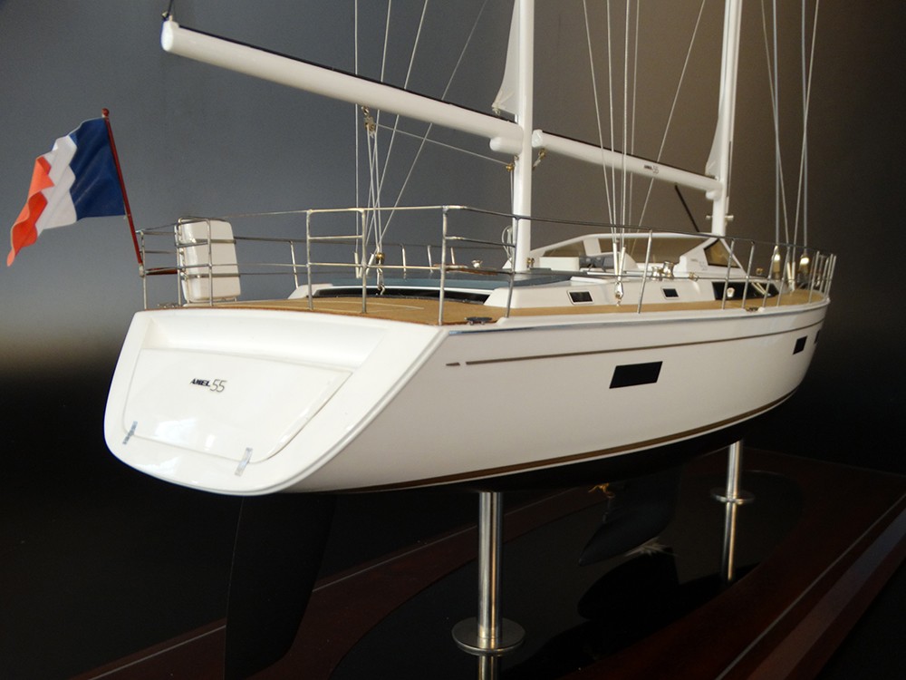 Custom Models - Amel - Amel 55 custom model - Abordage