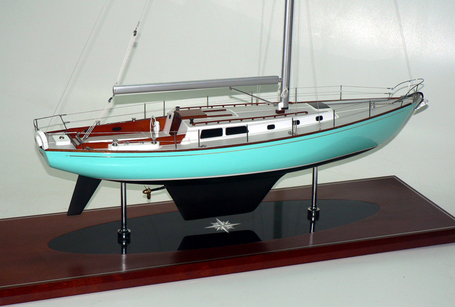 Custom Models - Cal Yachts - Cal 40 "Alison" - Abordage
