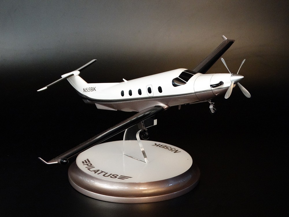 Other Models & Prototypes - - Pilatus N55BK Airplane Model - Abordage
