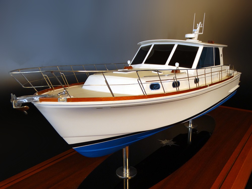 Custom Models - Grand Banks - Grand Banks Eastbay 46 custom model - Abordage