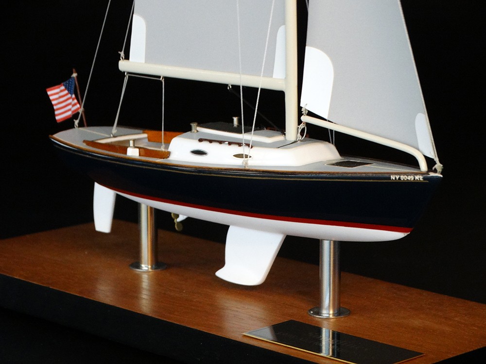 Custom Desk Models - Alerion Express - Alerion Express 28 desk model - Abordage