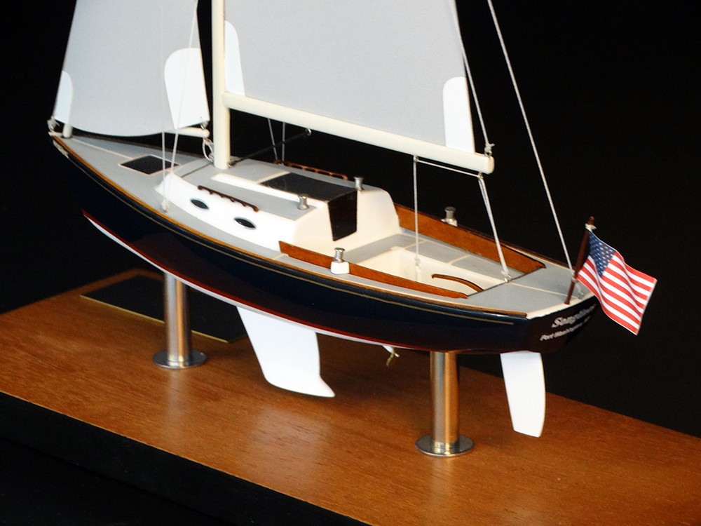 Custom Desk Models - Alerion Express - Alerion Express 28 desk model - Abordage