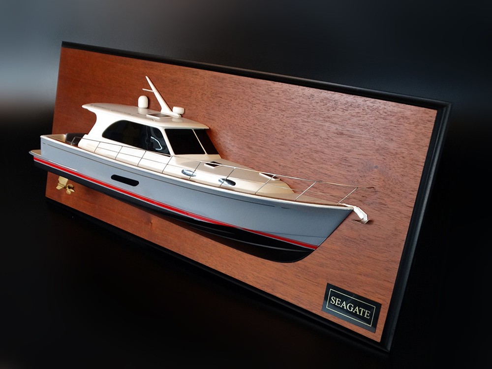 Custom Half Models - - Grand Banks 44 Eastbay SX half model with deck details - Abordage