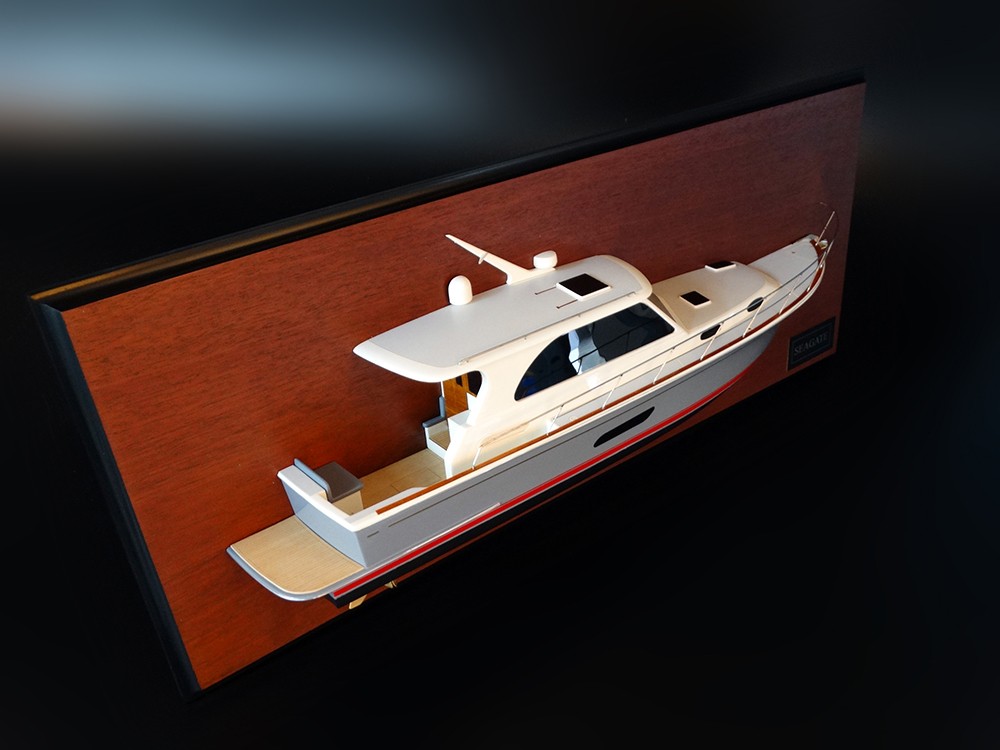 Custom Half Models - - Grand Banks 44 Eastbay SX half model with deck details - Abordage