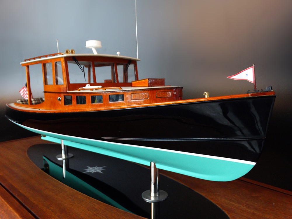 Custom Models - D.N. Hylan & Assoc. Boatbuilders - POSTHASTE IV, a 34 ft lobsterboat-inspired day cruiser, custom model - Aborda