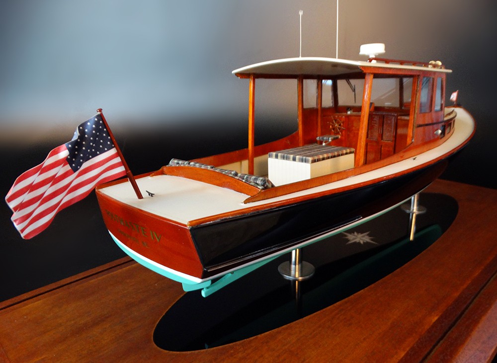 Custom Models - D.N. Hylan & Assoc. Boatbuilders - POSTHASTE IV, a 34 ft lobsterboat-inspired day cruiser, custom model - Aborda