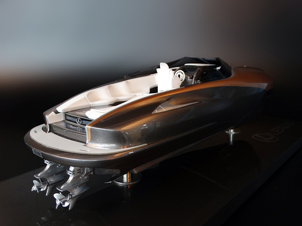 Custom Models - Lexus - Marquis-Lexus Sport Yacht 42 custom model - Abordage