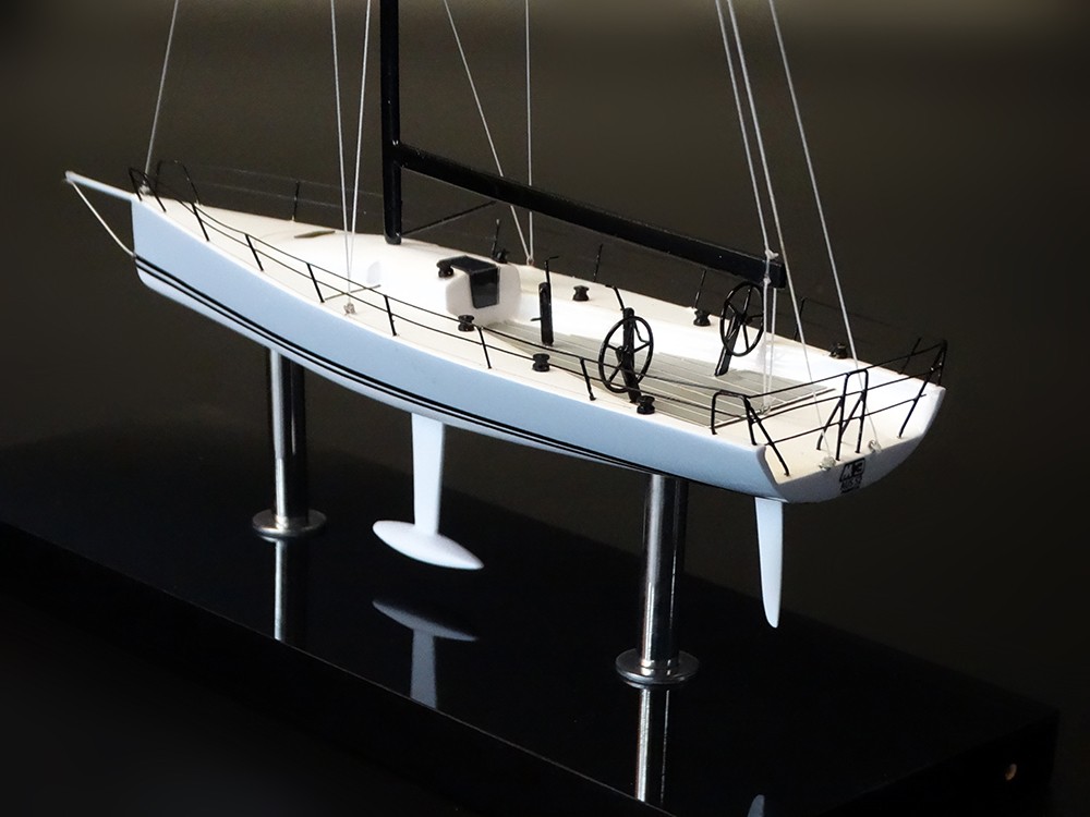 Custom Desk Models - TP 52 - TP 52 desk model - Abordage