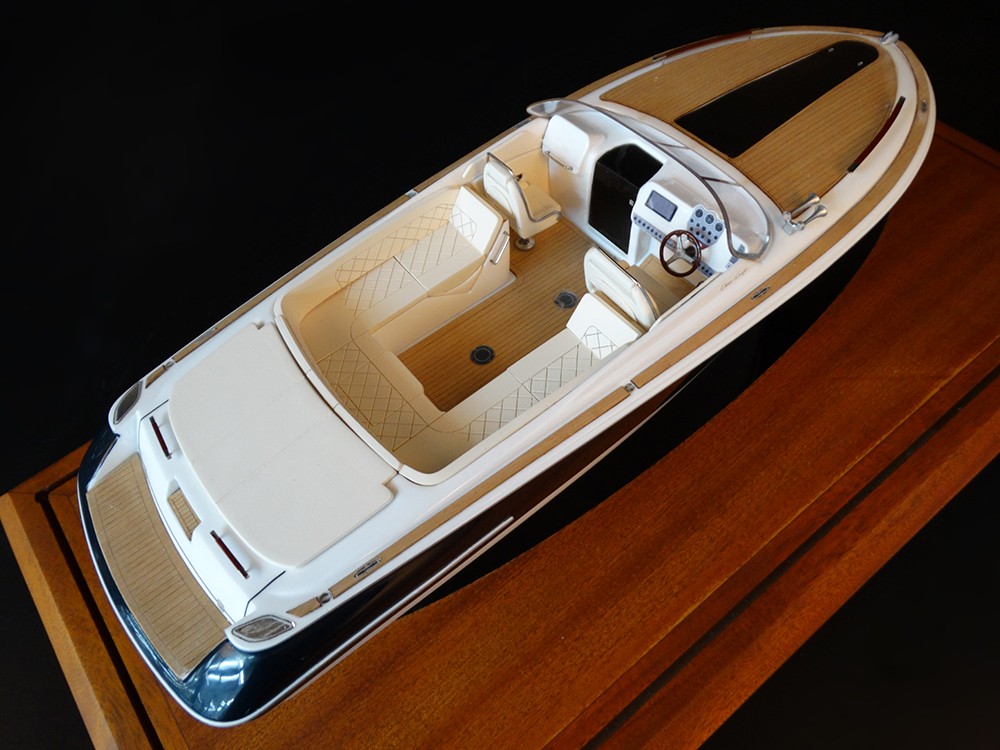 Custom Models - Chris Craft - Chris Craft Corsair 28 custom model - Abordage