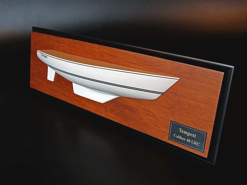 Custom Half Models - - Caliber 40 flushdeck half hull - Abordage