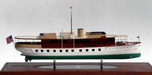 Custom Models - Mathis-Trumpy - Mathis-Trumpy Classic 104' "Freedom" - Abordage