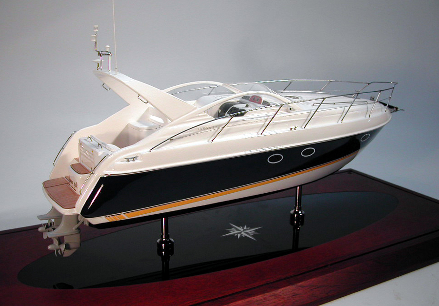 Custom Models - Fairline - Fairline Targa 37 "Jersey Girl" - Abordage