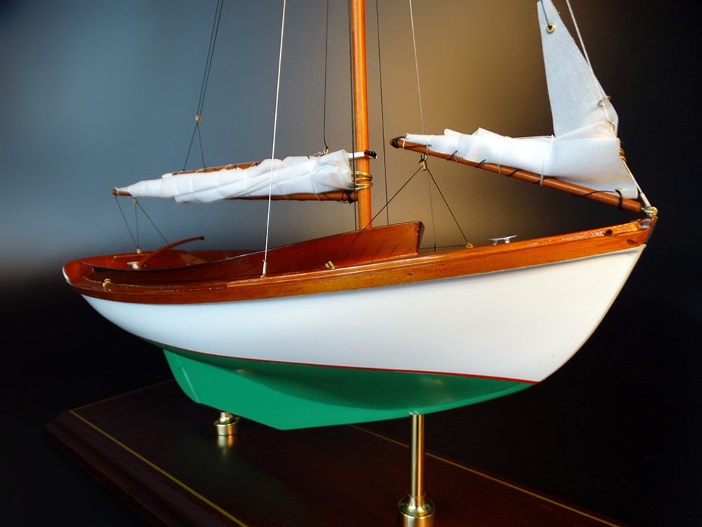 Yates clásicos - - Herreshoff 12 1/2 1914 - Abordaje