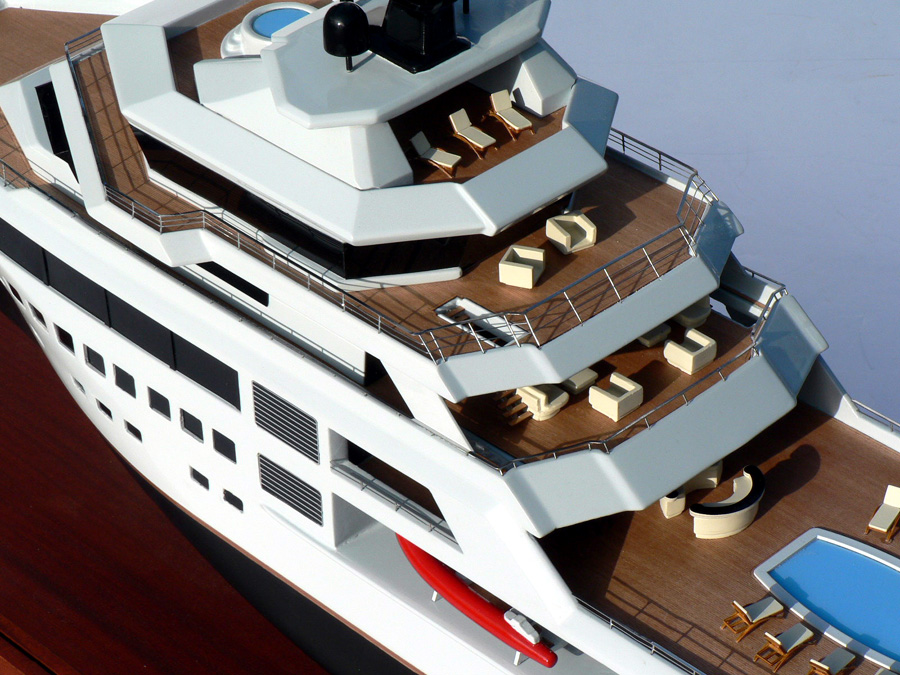 Custom Models - Palmer Johnson - Palmer Johnson 80 - Abordage