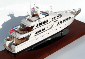 Custom Models - Palmer Johnson - Palmer Johnson 142 "Pure Bliss" - Abordage