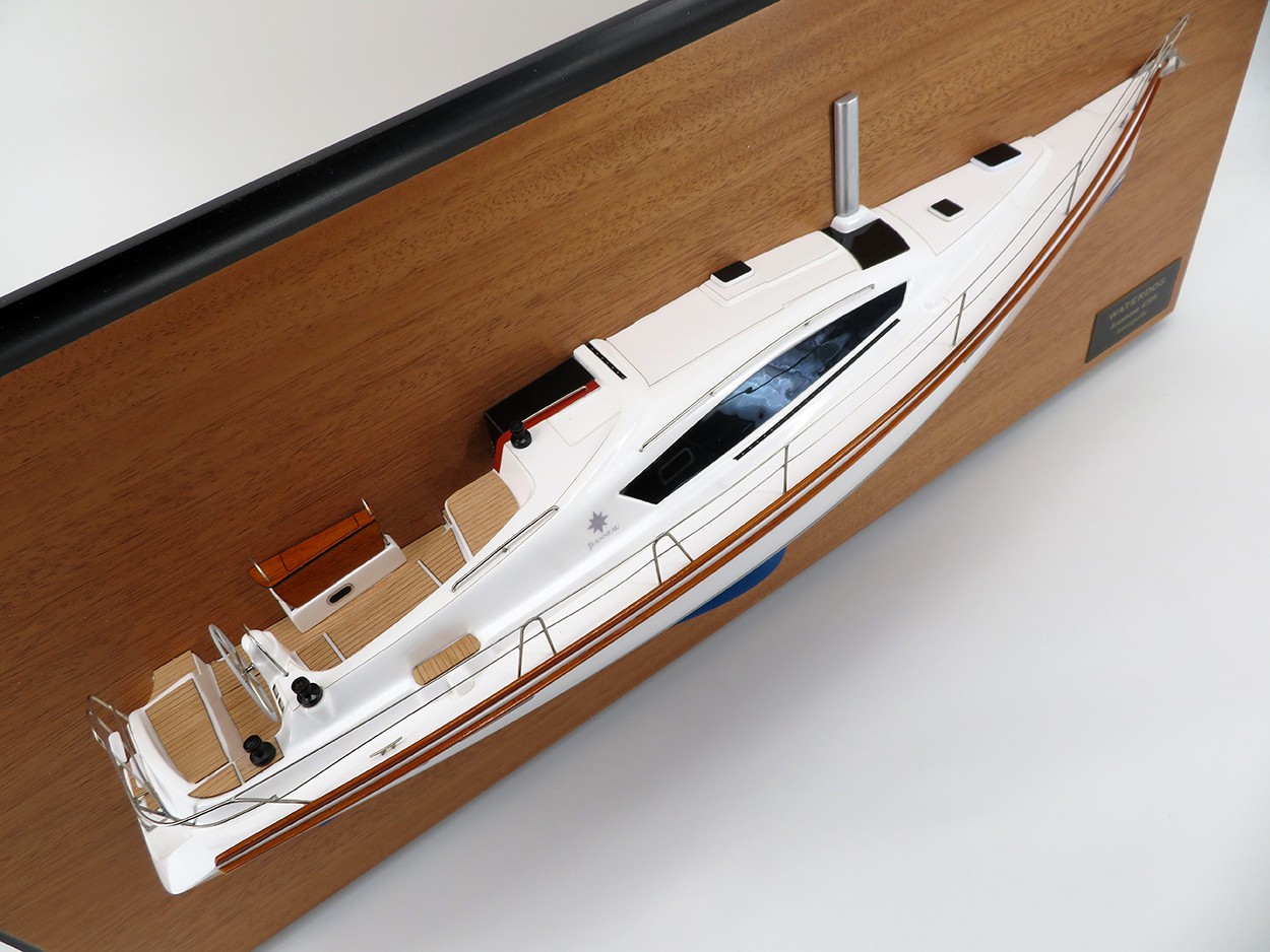 Custom Half Models - Jeanneau - Jeanneau DS42 custom half model with deck details - Abordage