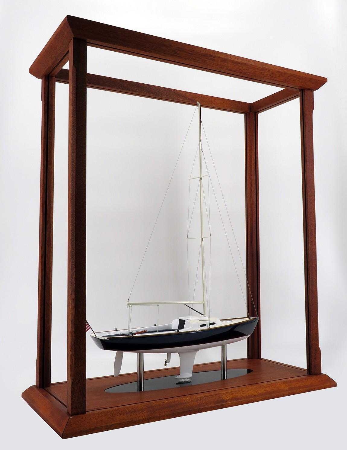 Custom Models - - E33 daysailer custom model - Abordage