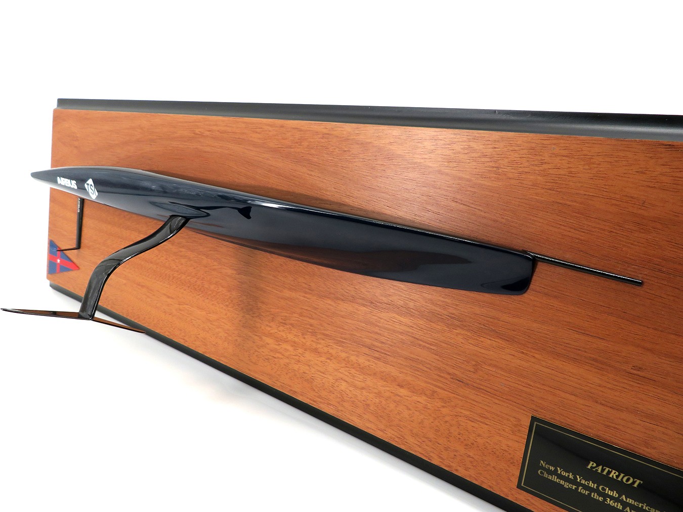 Custom Half Models - - AC 75 PATRIOT medio casco MM-100 - Abordage