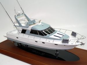 Custom Models - Riva - Riva 50 "Roxanna II" - Abordage