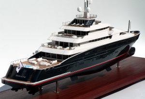Custom Models - Derecktor - Derecktor Cakewalk 85.6meters. - Abordage