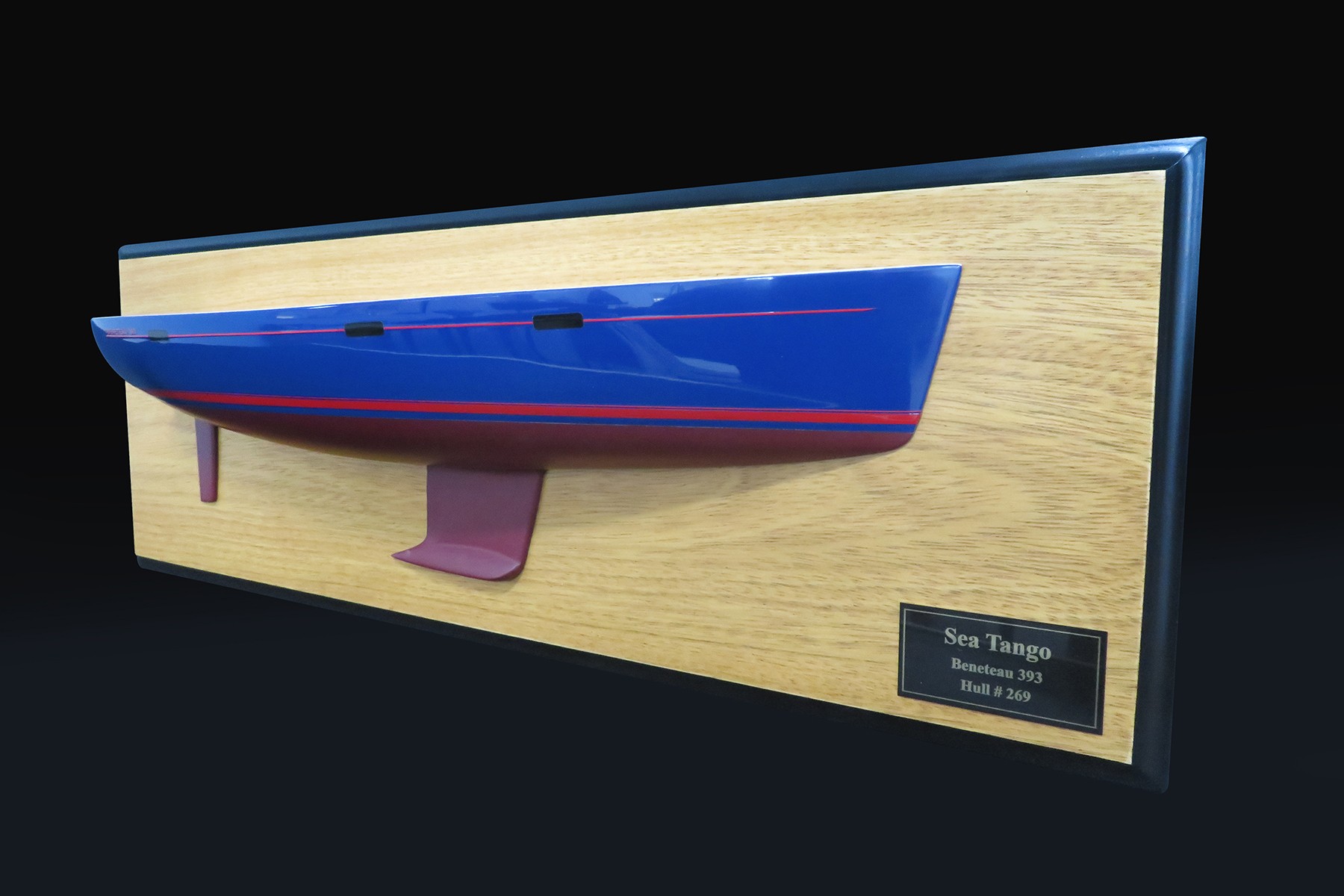 Custom Half Models - Beneteau - Beneteau 393 flush deck half hull - Abordage