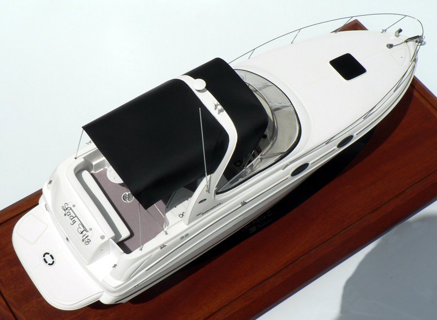 Custom Models - Sea Ray - Sea Ray 280 Sundancer "Lady Fitz" - Abordage
