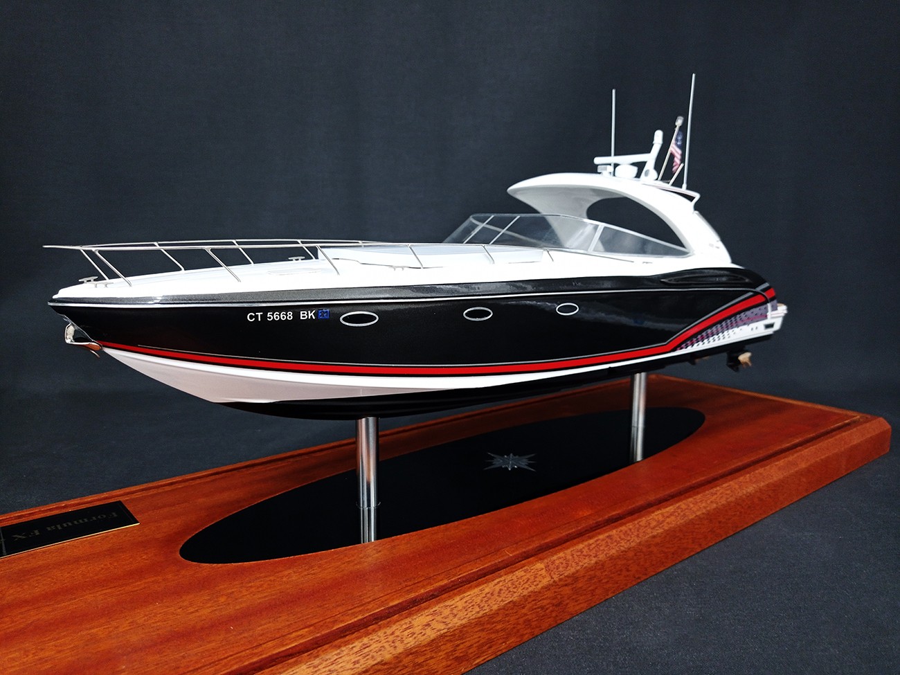 Custom Models - Formula - Formula 400X custom model - Abordage