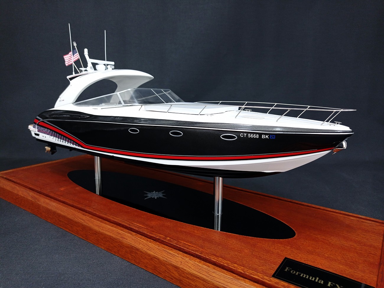 Custom Models - Formula - Formula 400X custom model - Abordage