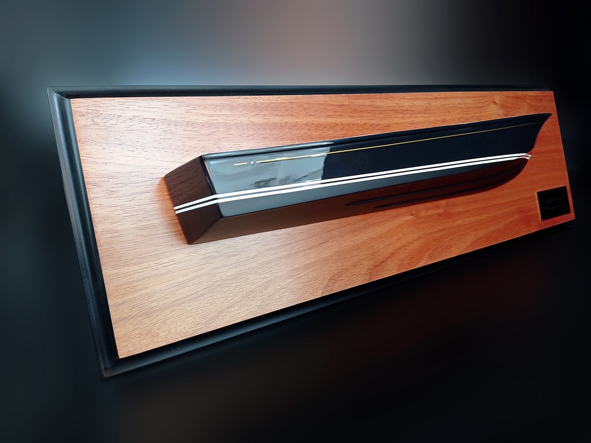 Custom Half Models - - Little Harbor Whisperjet 40 flush deck half hull - Abordage