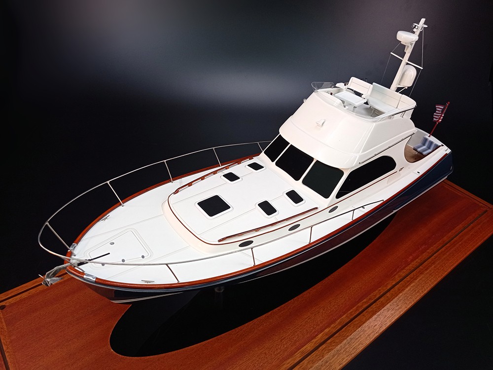 Custom Models - Hinckley - Hinckley Talaria 44 FlyBridge custom model - Abordage