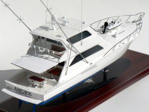 Custom Models - Viking Yachts - Viking 74 "Amore" - Abordage