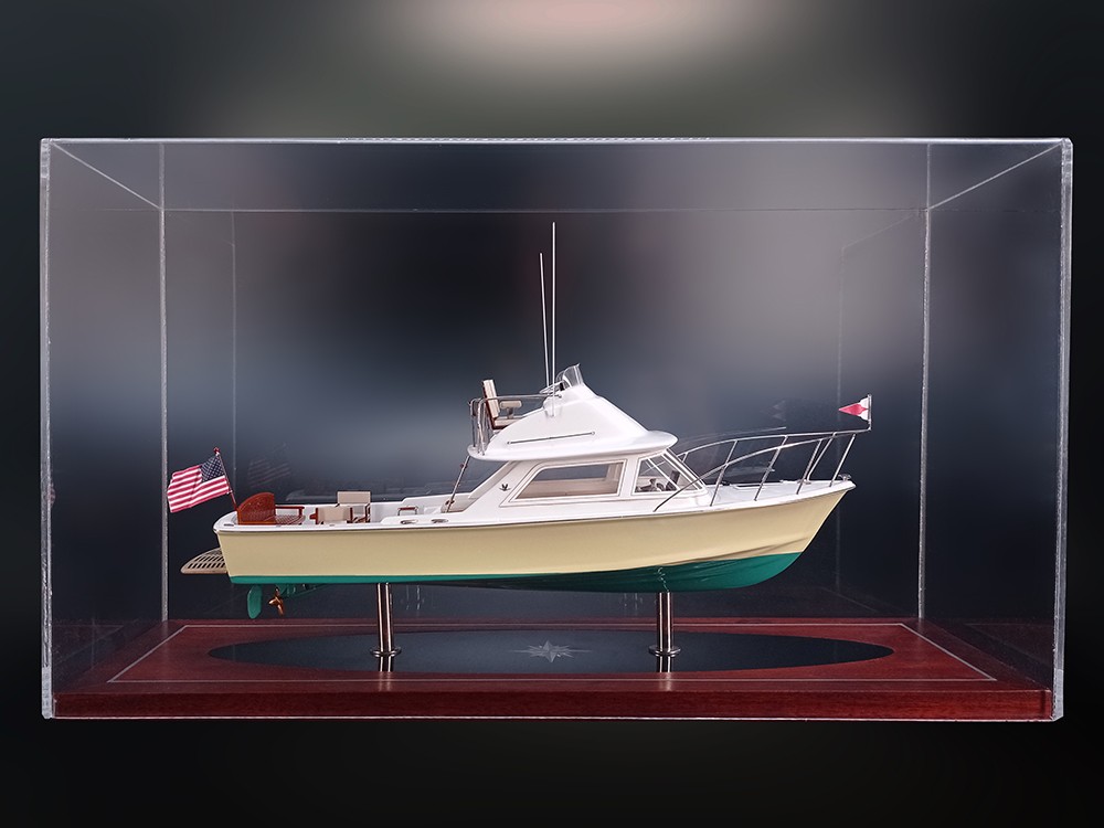 Custom Desk Models - Bertram - Bertram 31 custom desk model with interior details - Abordage