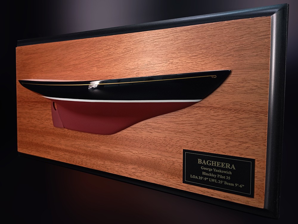Custom Half Models - Hinckley - Hinckley Pilot 35 custom half hull - Abordage