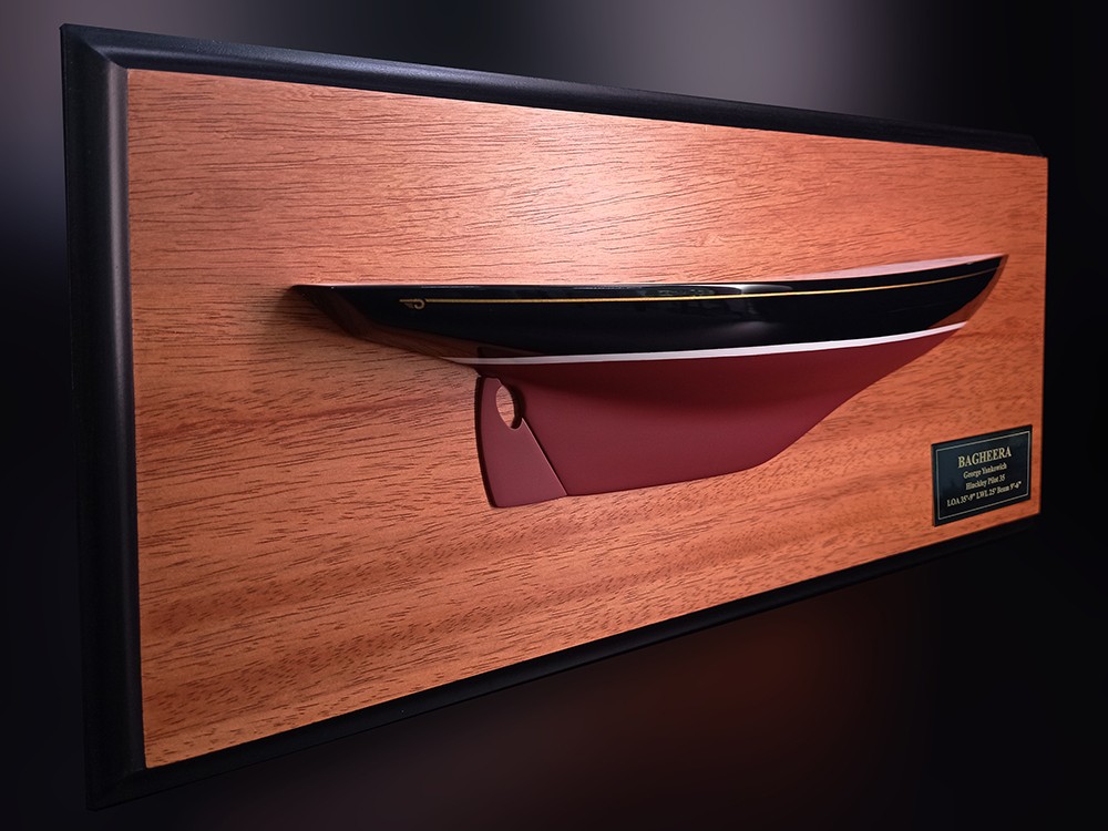 Custom Half Models - Hinckley - Hinckley Pilot 35 custom half hull - Abordage