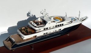 Custom Models - Trinity Yachts - Trinity Yachts Hull No. T-039 "Unbridled" Tri-Deck Motor Yacht. 191' - Abordage