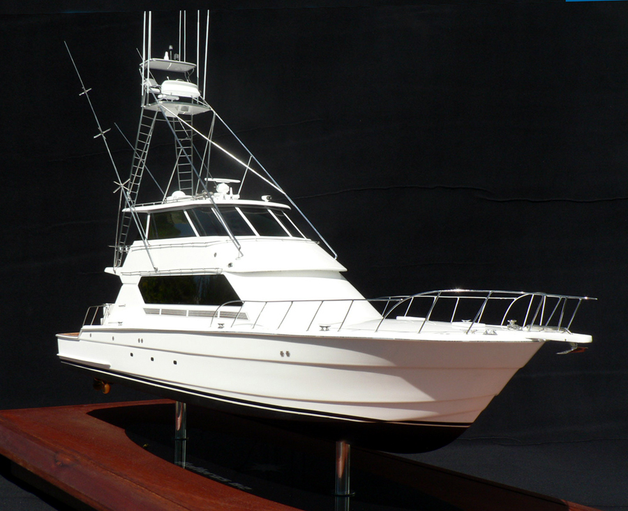 Custom Models - Hatteras - Hatteras 82 "Traders Hill" - Abordage