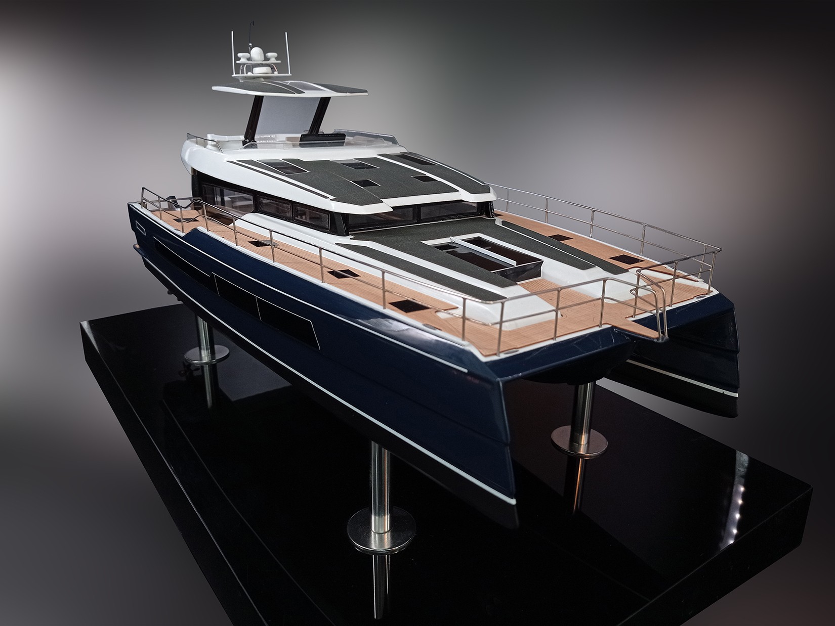 Custom Power Boats - - Power Cat 63 custom model - Abordage