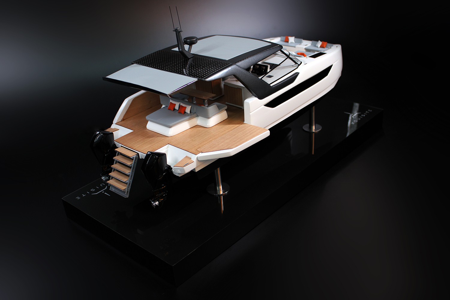 XQuisite 40 power cat custom model