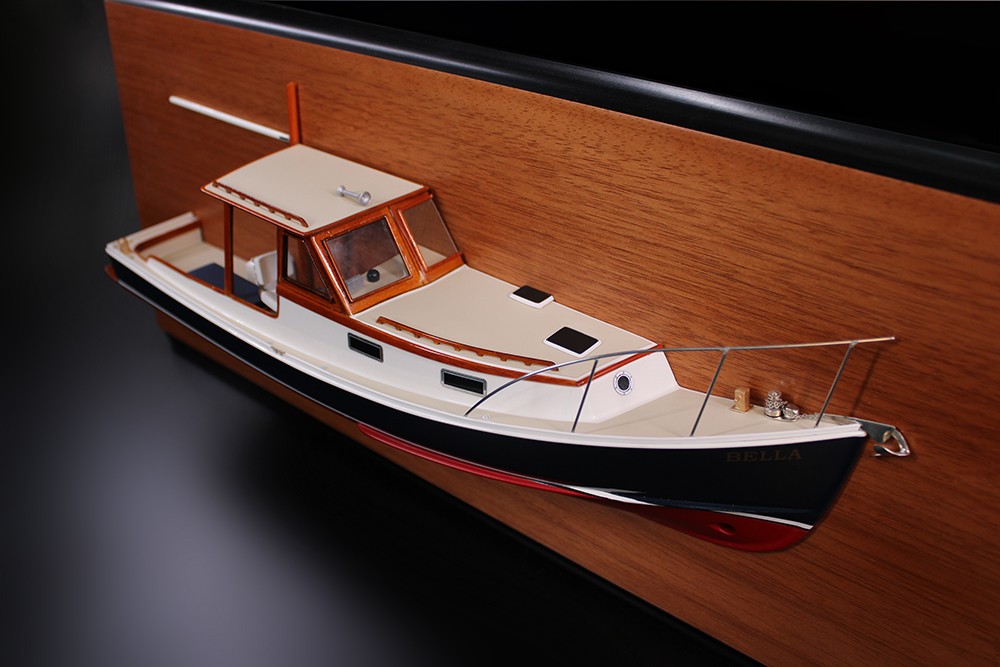 Beal Island 31 custom half model with deck details