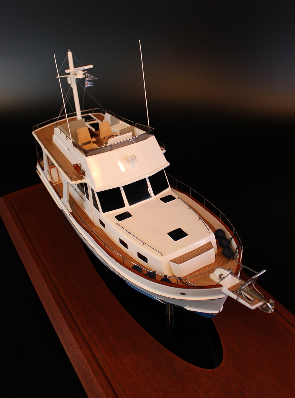 Grand Banks 47 Heritage custom model replica