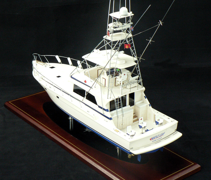 Custom Models - Bertram - Bertram 54 "Maple Leaf" - Abordage