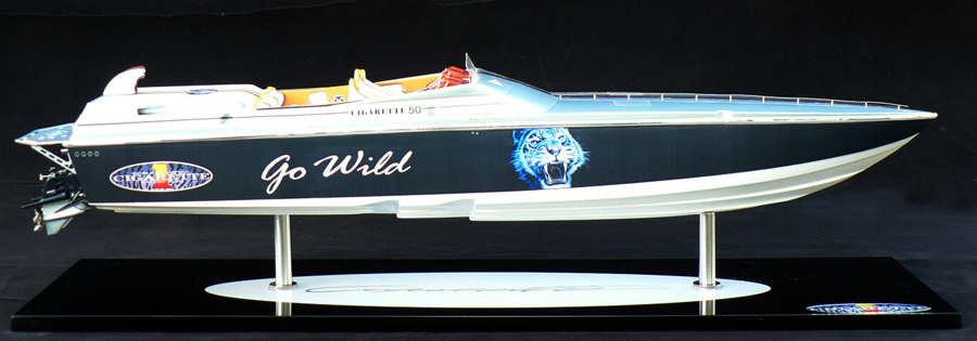 Custom Models - Cigarette - Cigarette 50' "Go Wild" - Abordage